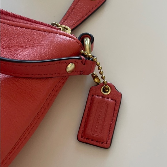 Coral Coach leather crossbody - Picture 7 of 7